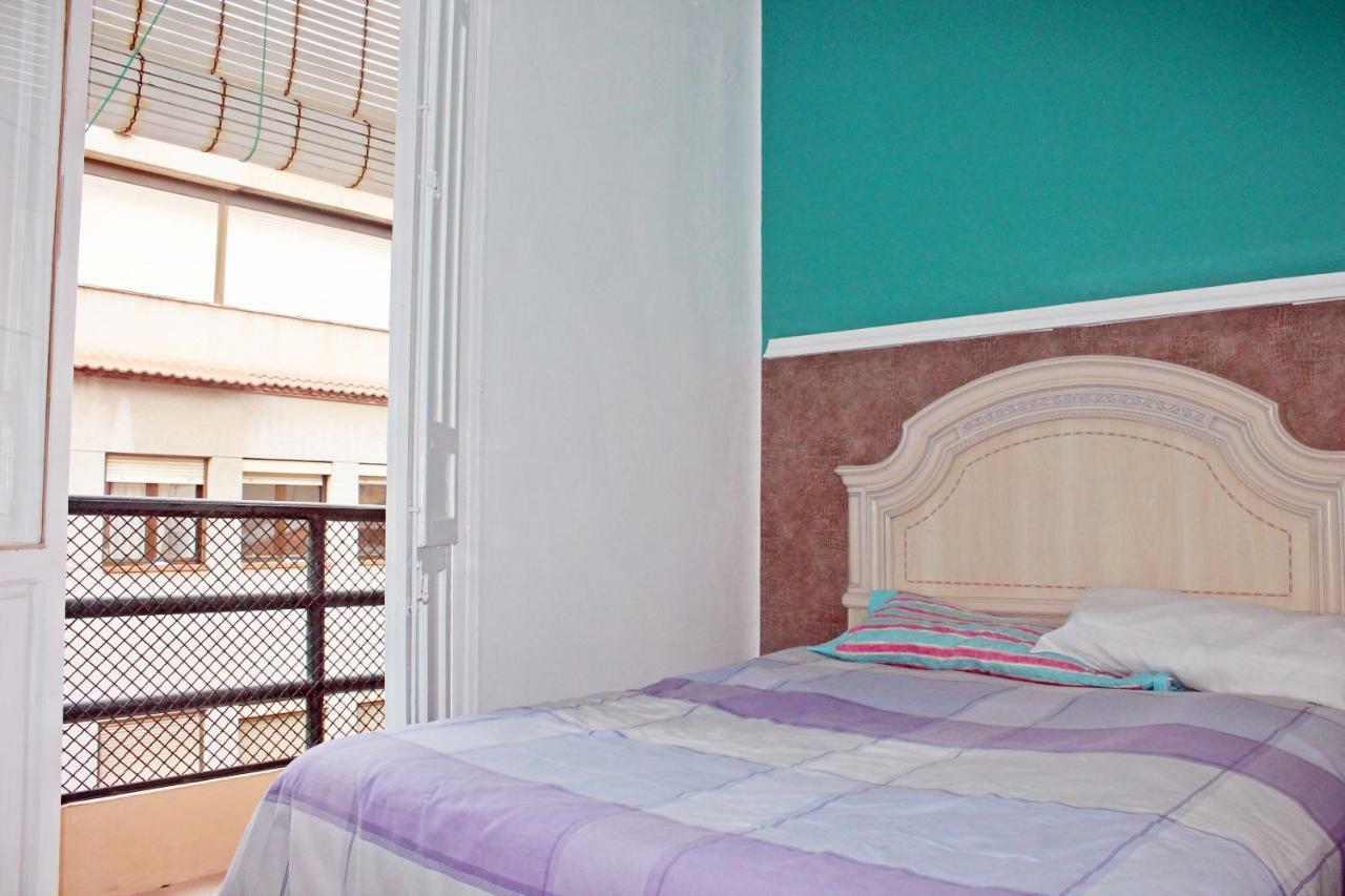 Habitacion Con Terraza En Аликанте Экстерьер фото