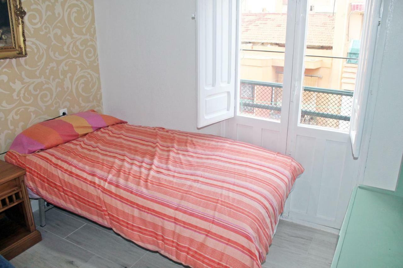 Habitacion Con Terraza En Аликанте Экстерьер фото